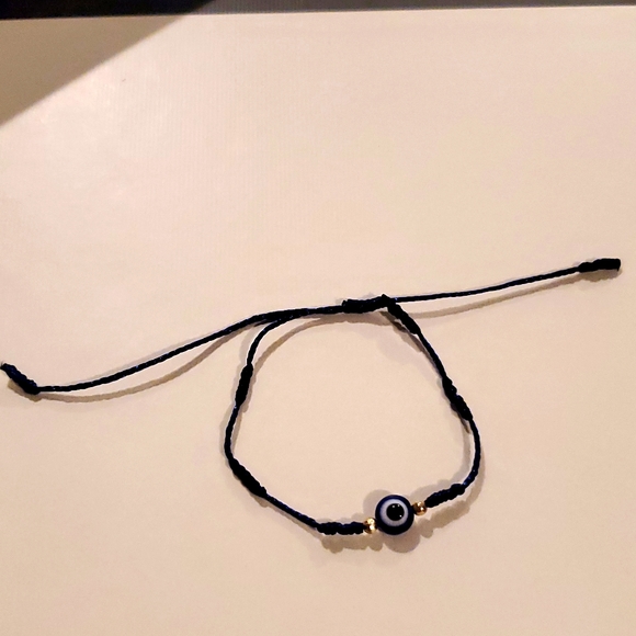 Jewelry - Evil eye bracelet with blue string
